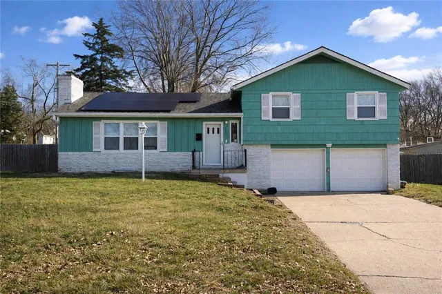 $270,000 | 7901 Maple Avenue, Raytown, MO 64138