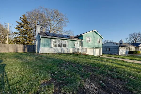 $245,000 | 7901 Maple Avenue, Raytown, MO 64138