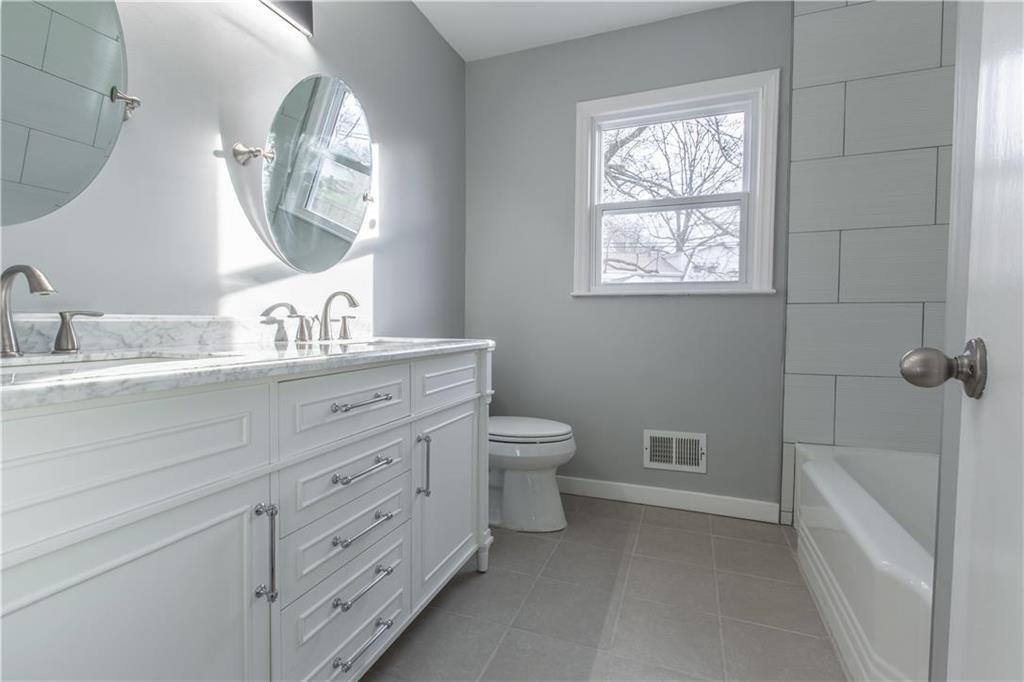 7901 Maple Avenue Raytown, MO 64138 - Photo 3 of 4