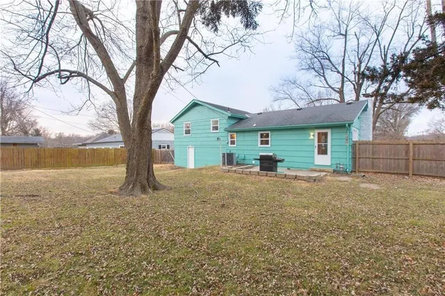 $245,000 | 7901 Maple Avenue, Raytown, MO 64138