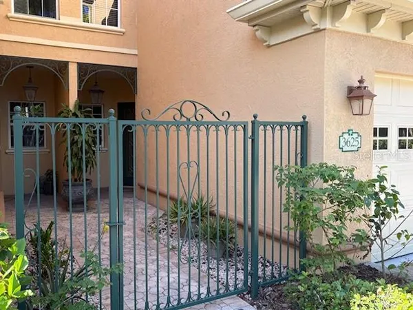 a view of front door and porch