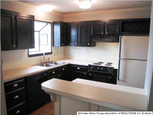 967 Ridgepoint Court Baton Rouge, LA 70810 - Photo 2 of 6 Gallery Image 2