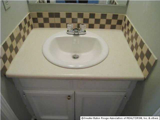 967 Ridgepoint Court Baton Rouge, LA 70810 - Photo 4 of 6 Gallery Image 4