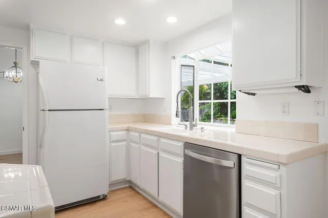 $5,000 | 4139 Lost Springs Drive, Agoura Hills, CA 91301