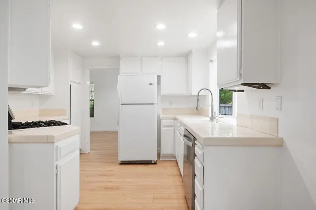 $5,000 | 4139 Lost Springs Drive, Agoura Hills, CA 91301