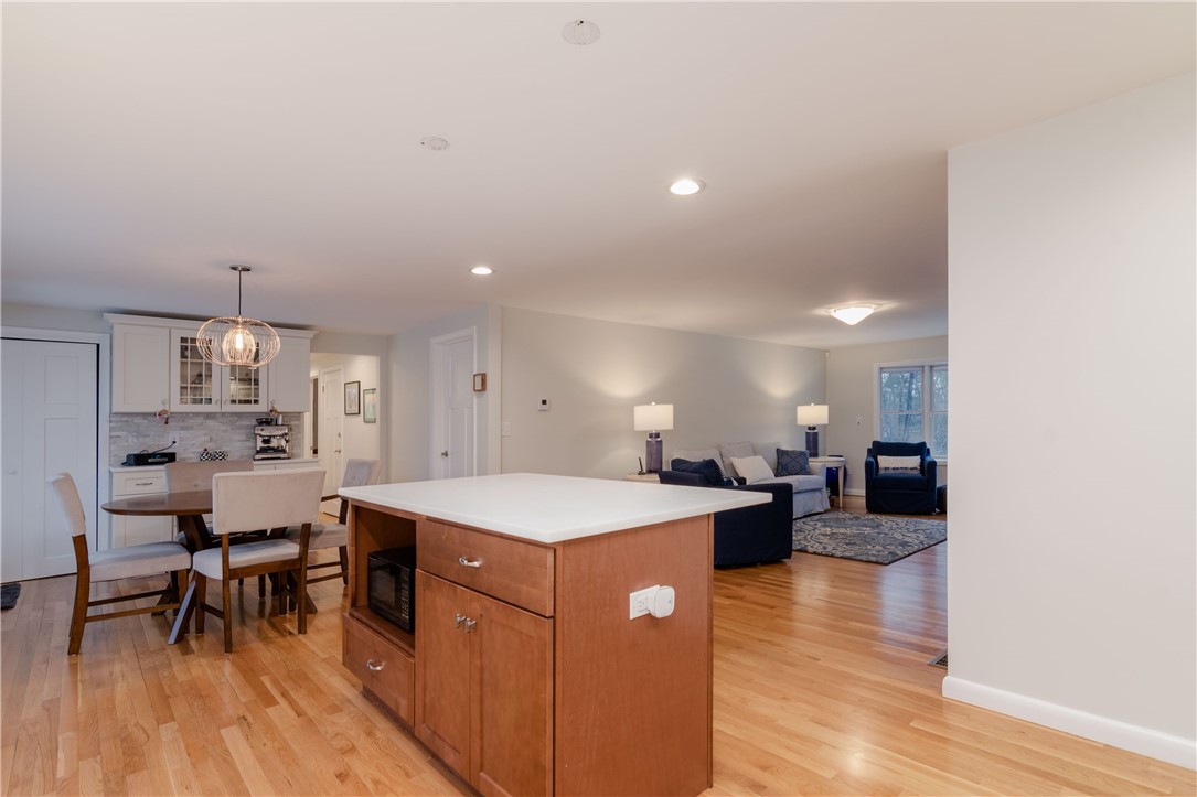 380 Ives Road Warwick, RI 02818 - Photo 13 of 47