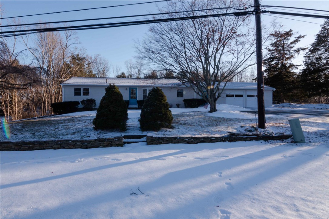 380 Ives Road Warwick, RI 02818 - Photo 4 of 47