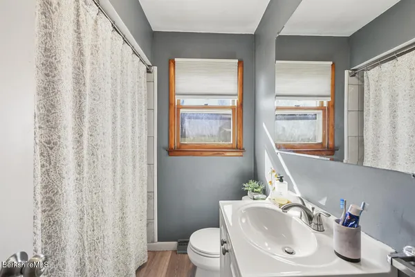 $200,000 | 31 New Windsor Road, Hinsdale, MA 01235