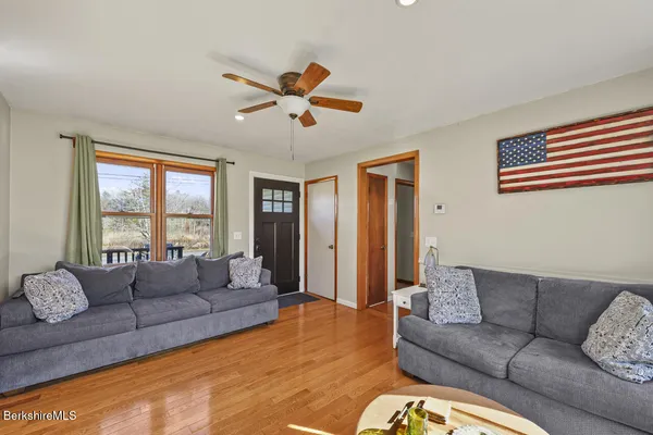 $200,000 | 31 New Windsor Road, Hinsdale, MA 01235