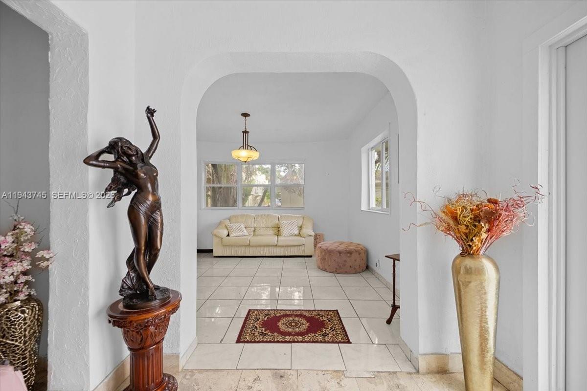 321 Southwest 19th Road Miami, FL 33129 - Photo 12 of 66