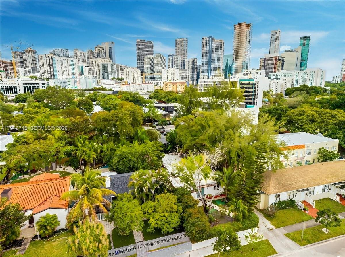 321 Southwest 19th Road Miami, FL 33129 - Photo 16 of 66