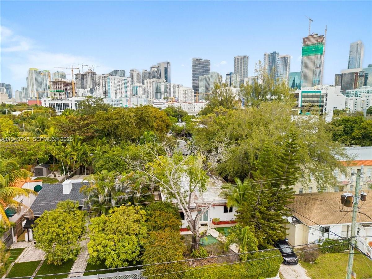 321 Southwest 19th Road Miami, FL 33129 - Photo 21 of 66