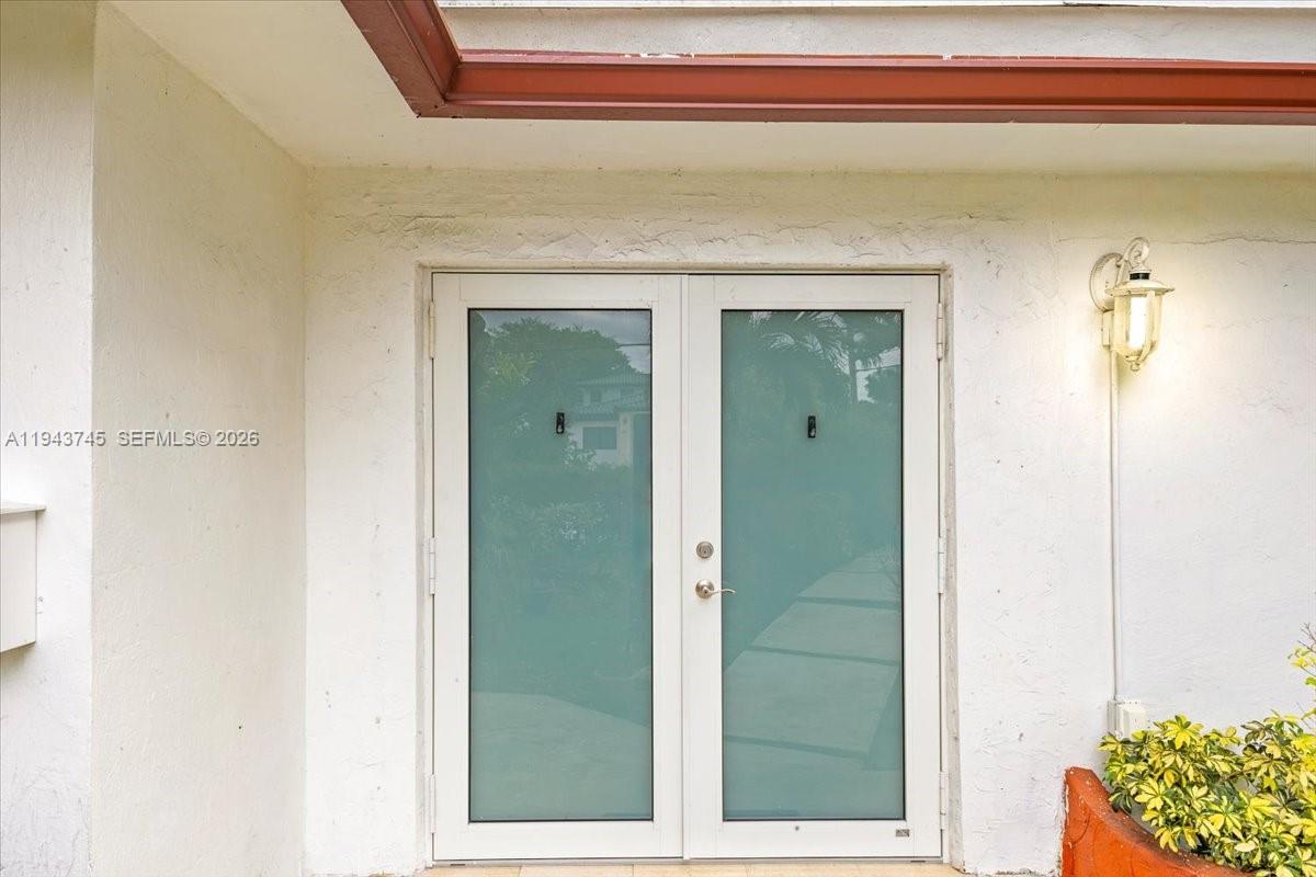 321 Southwest 19th Road Miami, FL 33129 - Photo 26 of 66