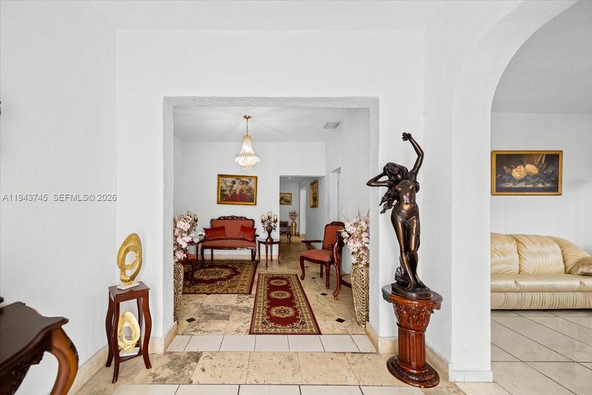 321 Southwest 19th Road Miami, FL 33129 - Photo 29 of 66