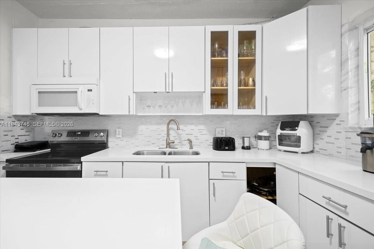 321 Southwest 19th Road Miami, FL 33129 - Photo 31 of 66