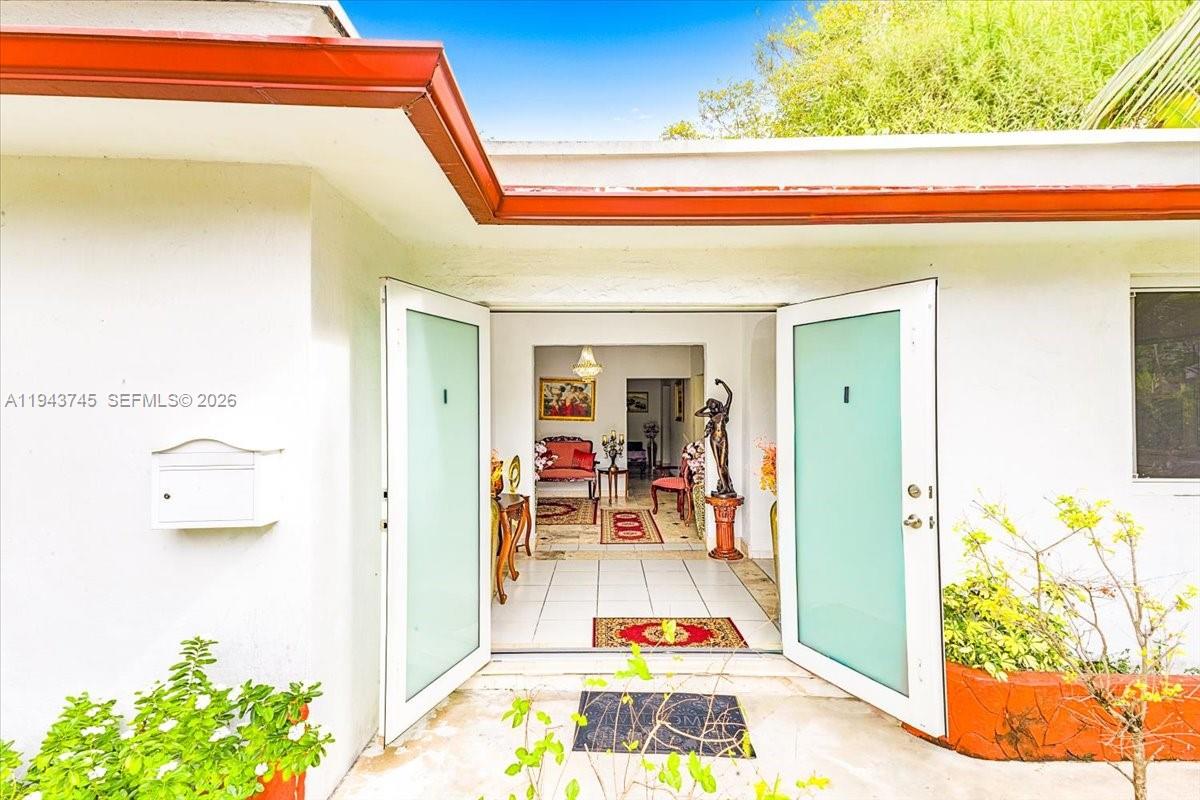 321 Southwest 19th Road Miami, FL 33129 - Photo 10 of 66