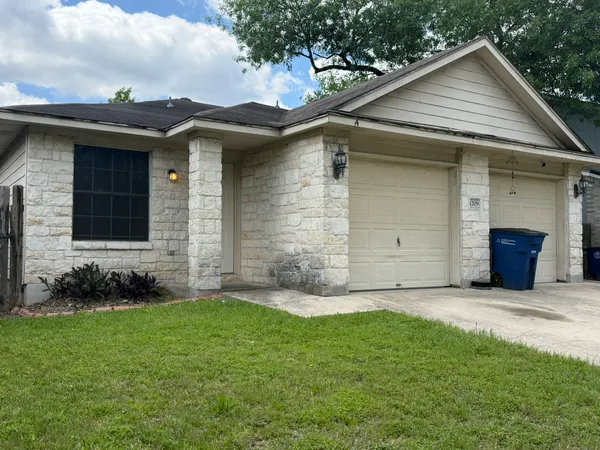 $1,795 | 1209 Armadillo Road, Unit A, Austin, TX 78745