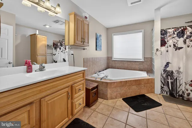 $534,900 | 13 Powder Lane, Burlington, NJ 08016