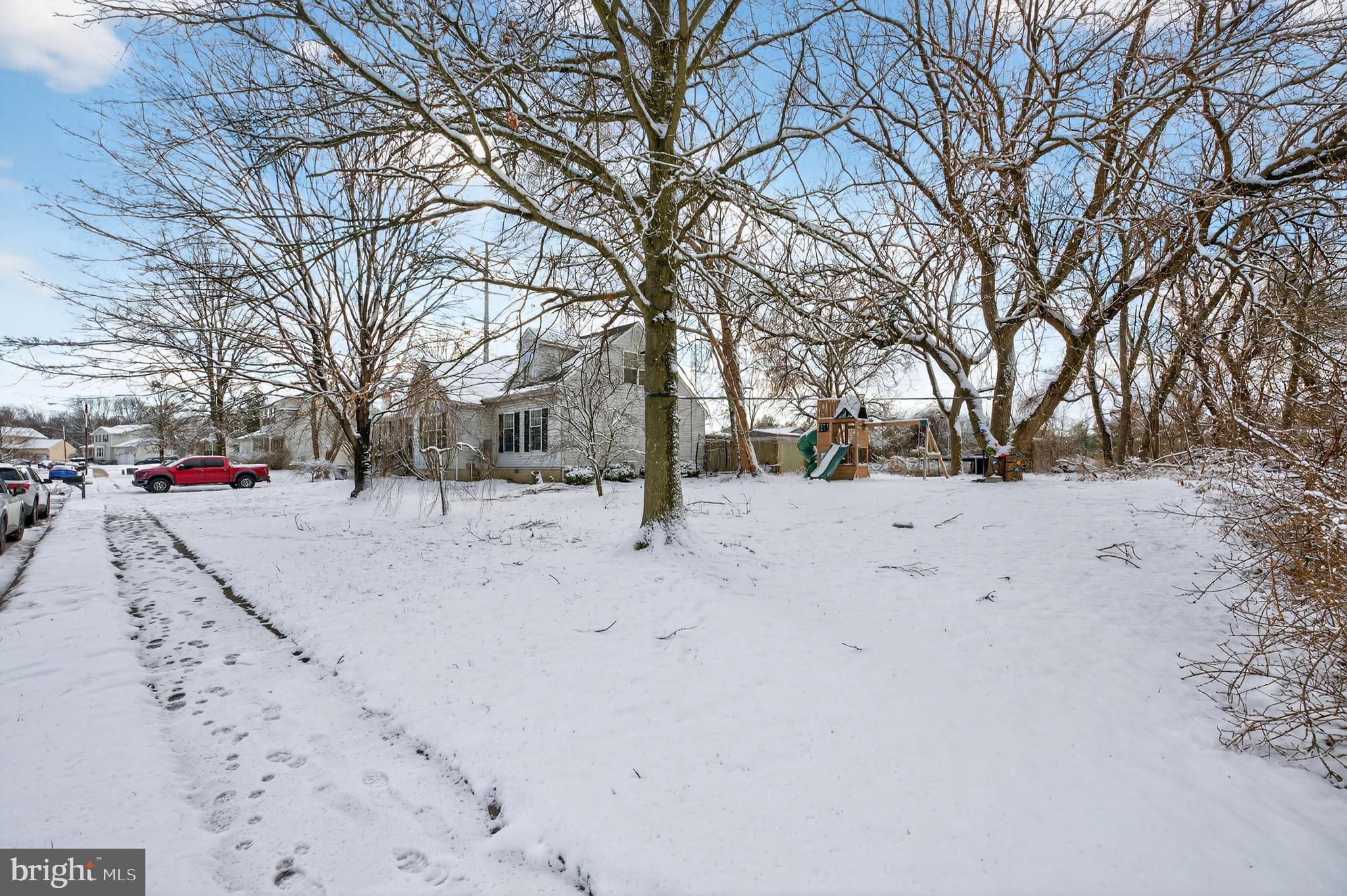 13 Powder Lane Burlington, NJ 08016 - Photo 2 of 26