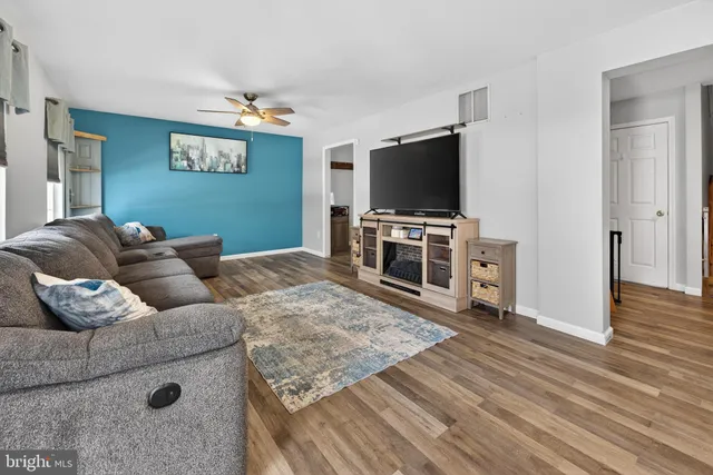 $534,900 | 13 Powder Lane, Burlington, NJ 08016