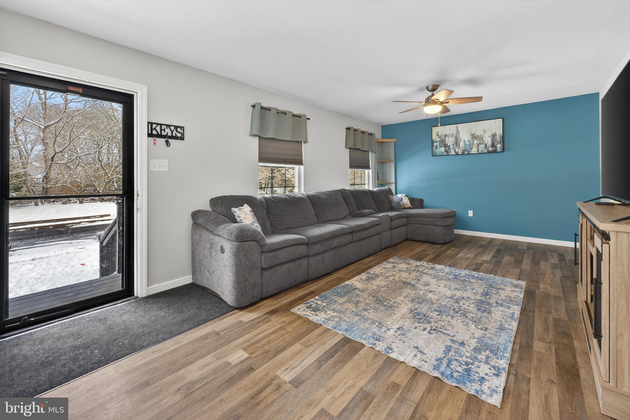 13 Powder Lane Burlington, NJ 08016 - Photo 4 of 26