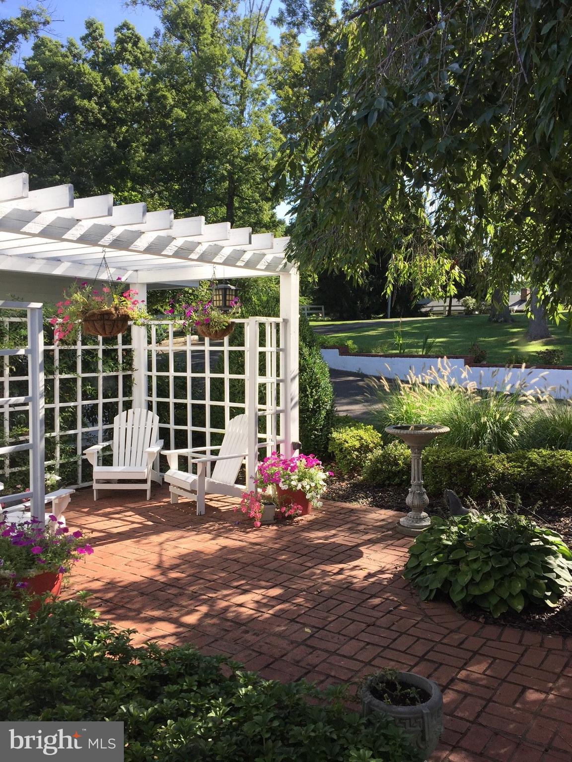 8262 Lees Ridge Road Warrenton, VA 20186 - Photo 6 of 32 Entry Patio