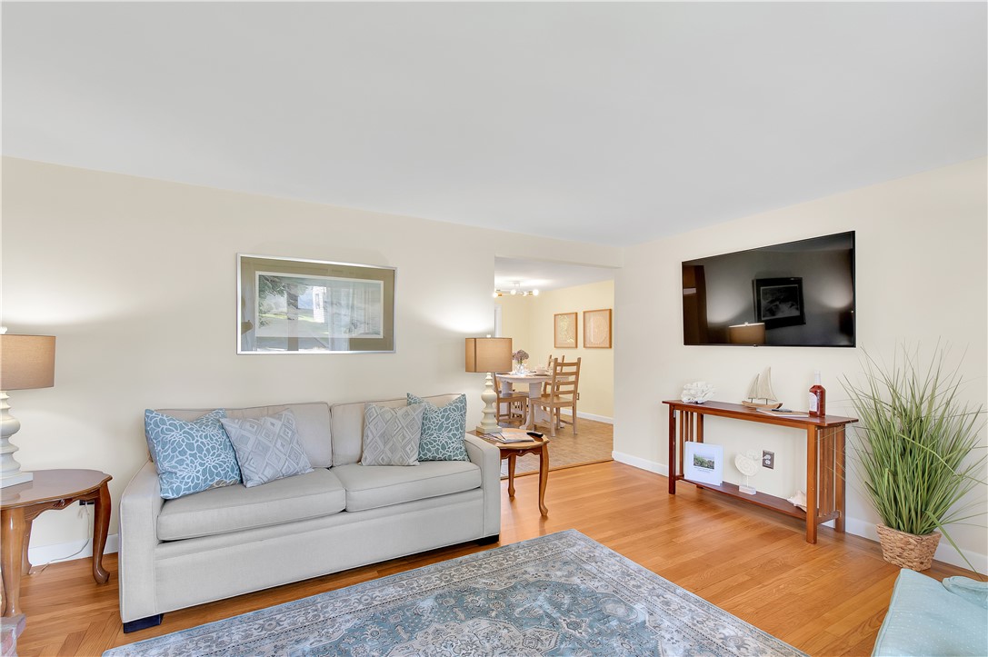 85 Treasure Road Narragansett, RI 02882 - Photo 6 of 33