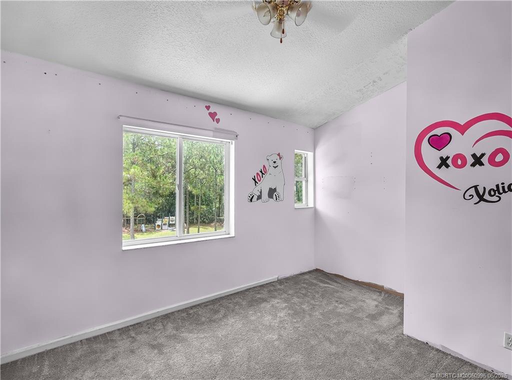 11013 Southwest Redwing Drive Stuart, FL 34997 - Photo 32 of 37 Gallery Image 32