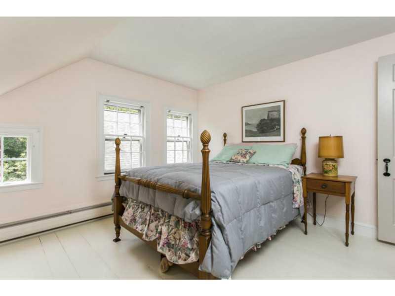 110 Foreside Road Falmouth, ME 04105 - Photo 19 of 31 Bedroom. Pleasant bedroom with...