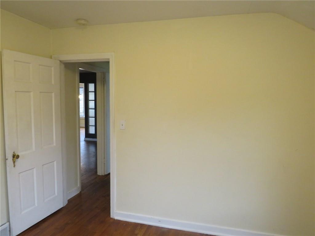 227 Drake Road Bethel Park, PA 15102 - Photo 17 of 20 Gallery Image 17