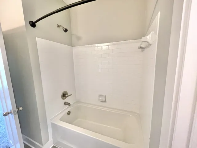 $1,695 | 934 Governors Court, Unit 310, Nashville, TN 37211