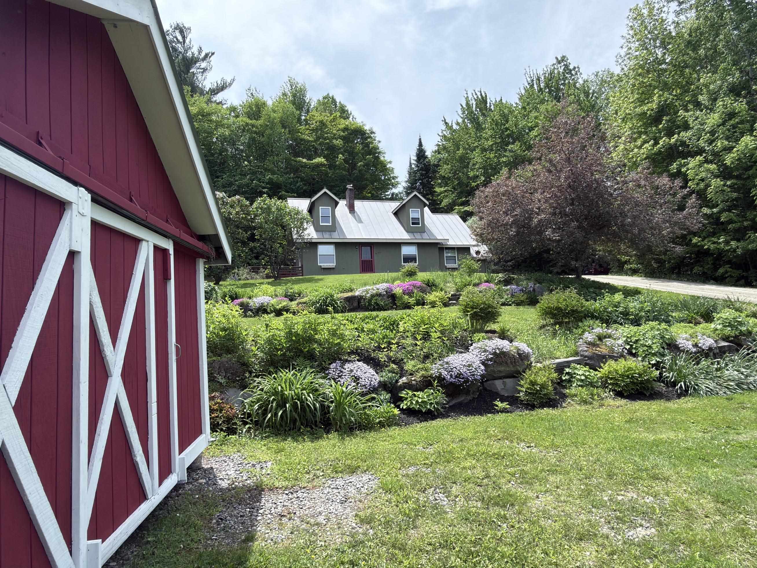 699 Glen Brook Road Stowe, VT 05672 - Photo 5 of 28