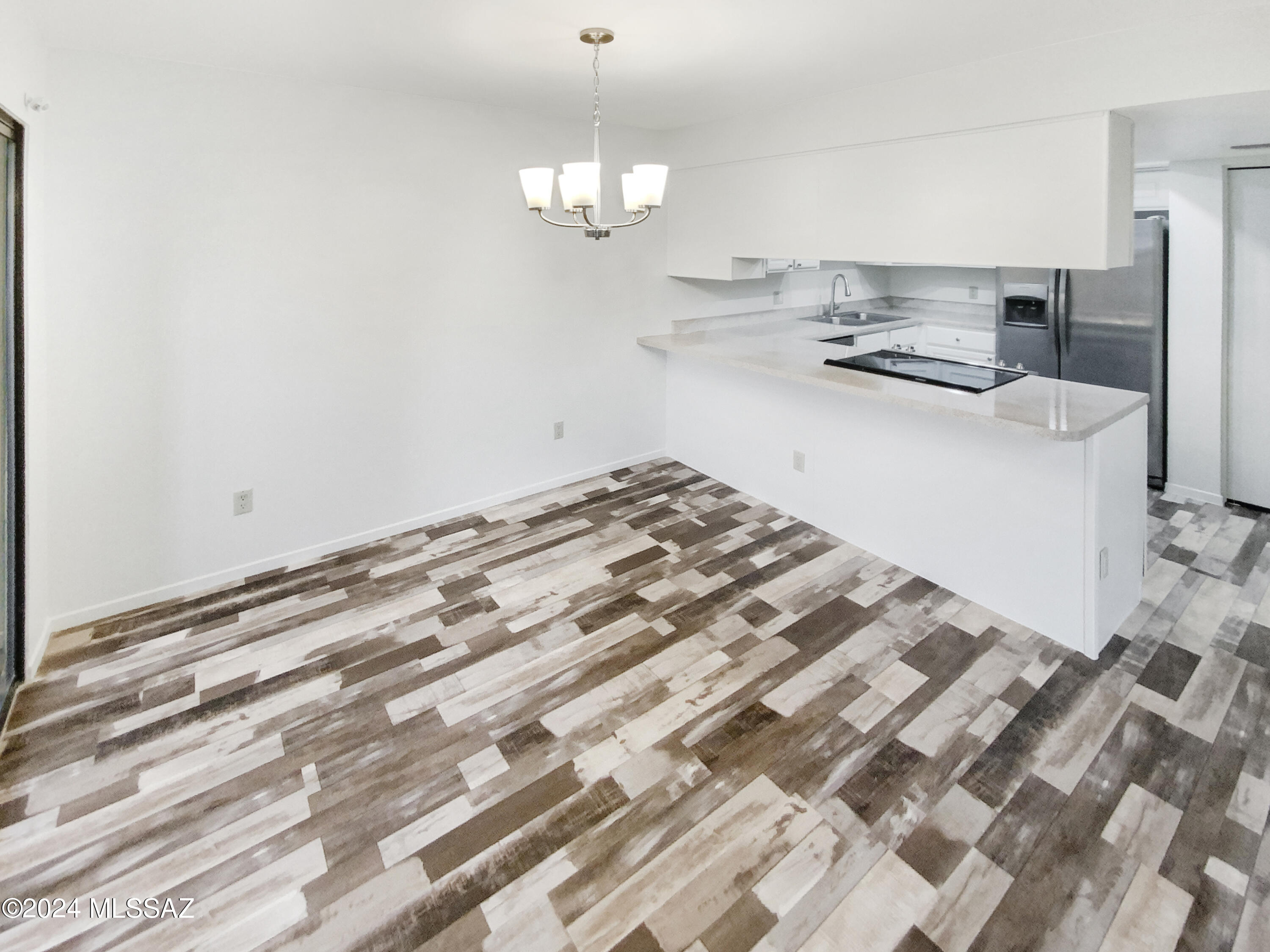 1949 North Swan Road, Unit 9 Tucson, AZ 85712 - Photo 8 of 19 Gallery Image 8