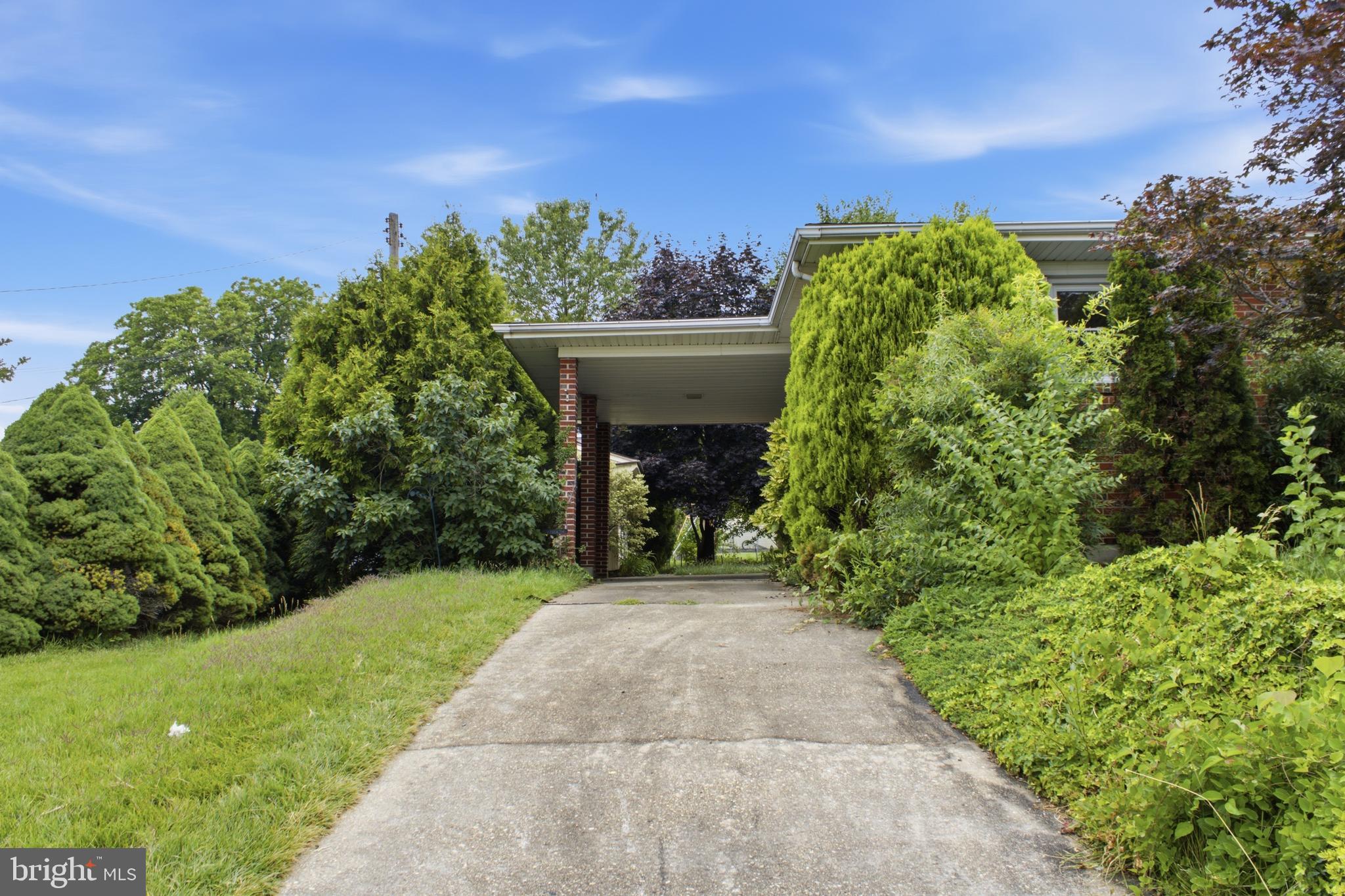 8302 Berkfield Road Baltimore, MD 21237 - Photo 5 of 47