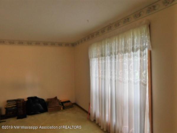 4820 Fogg Road North Nesbit, MS 38651 - Photo 5 of 17 4820Livingoom