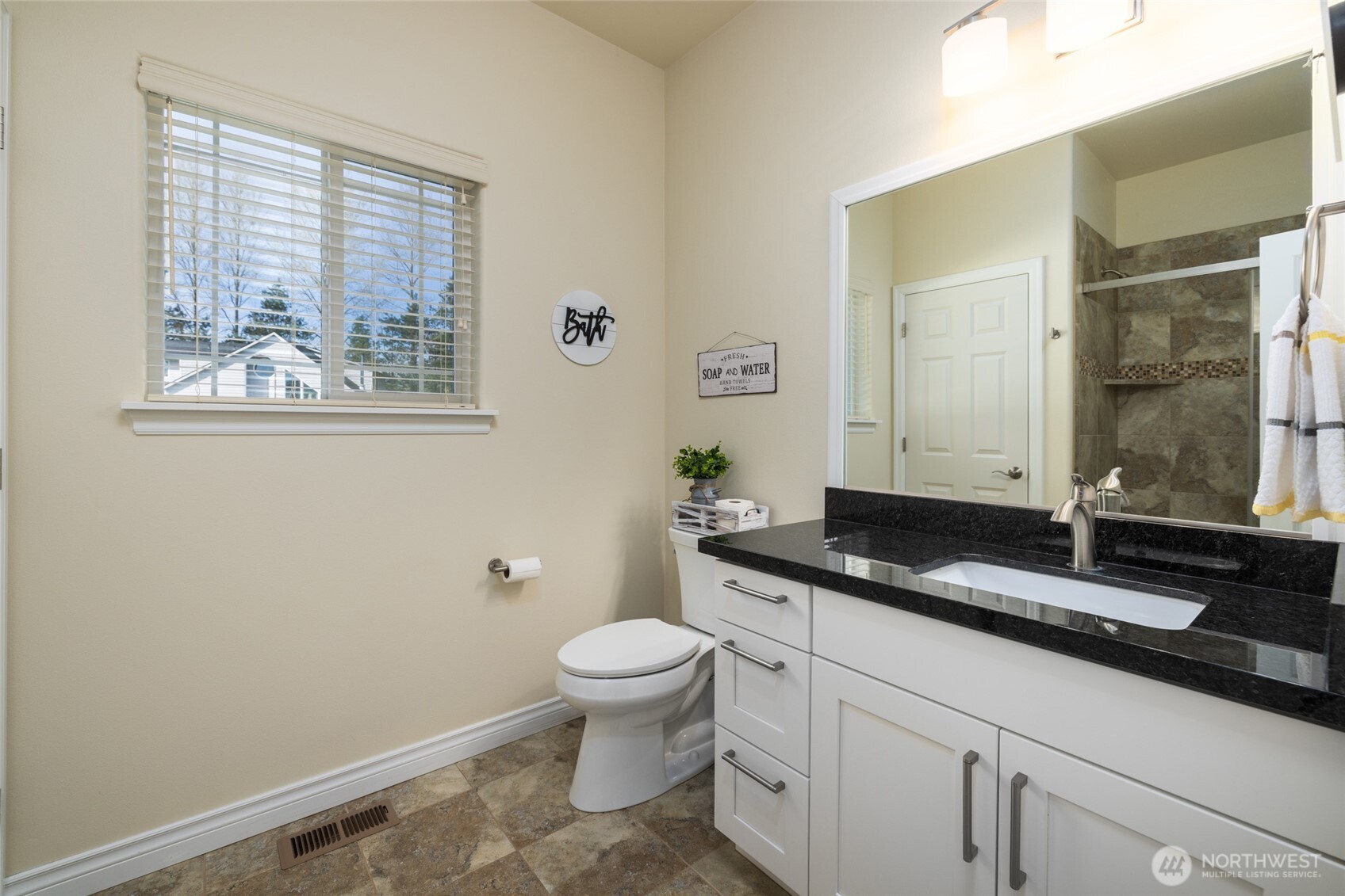 13837 Bayview Road Mount Vernon, WA 98273 - Photo 19 of 37
