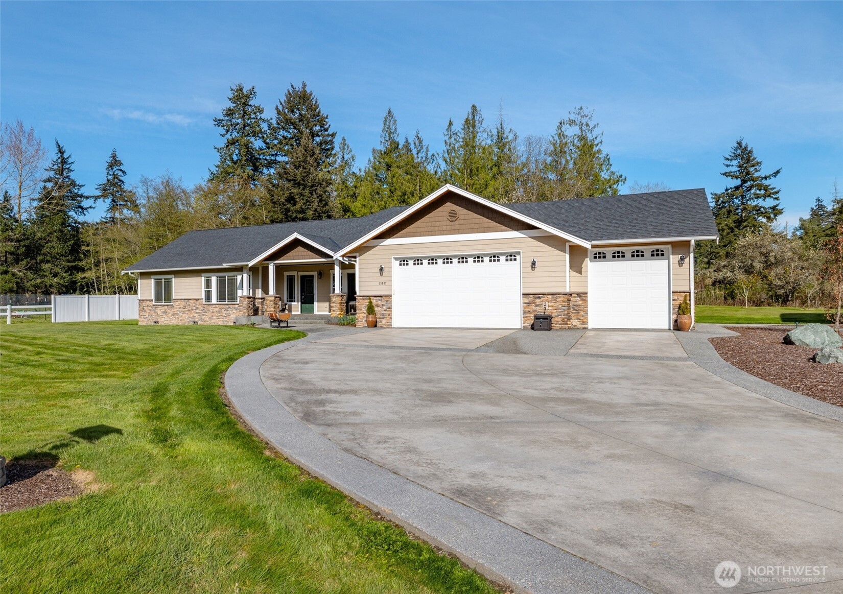 13837 Bayview Road Mount Vernon, WA 98273 - Photo 2 of 37