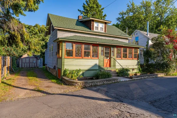 $165,500 | 246 North 5th Avenue East, Ely, MN 55731