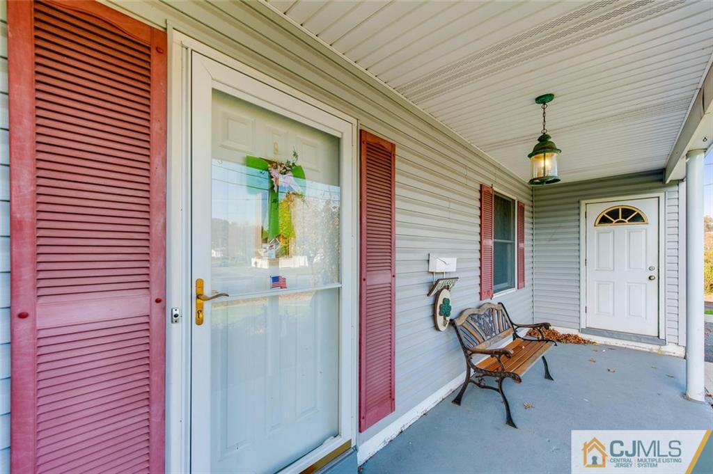 120 Winding Road Iselin, NJ 08830 - Photo 4 of 33 Gallery Image 4