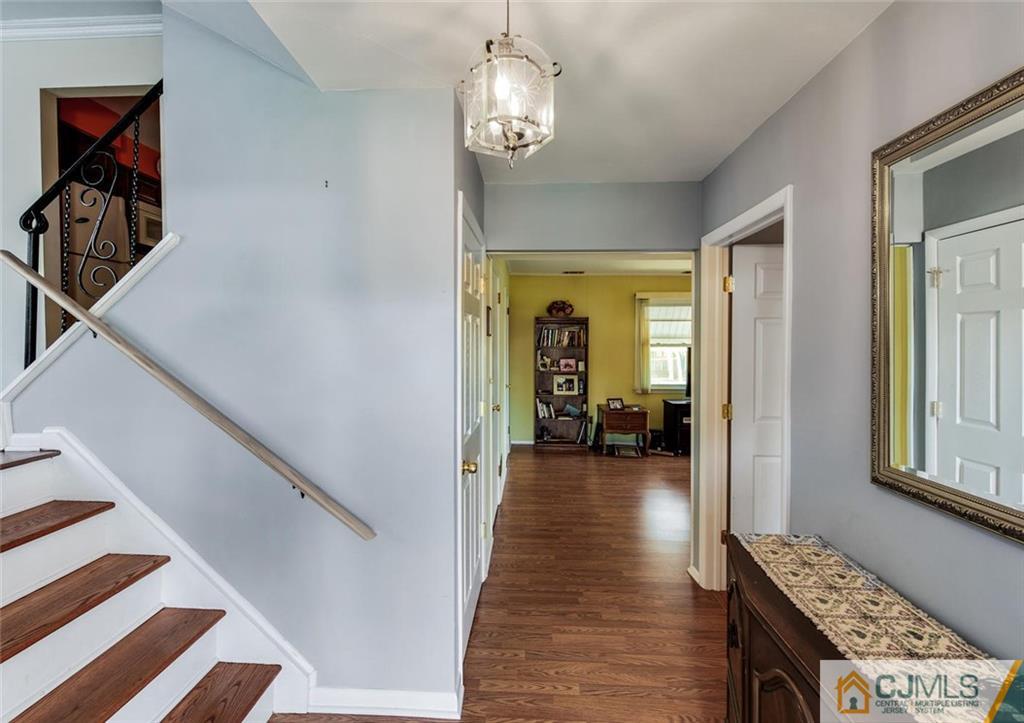 120 Winding Road Iselin, NJ 08830 - Photo 6 of 33 Gallery Image 6