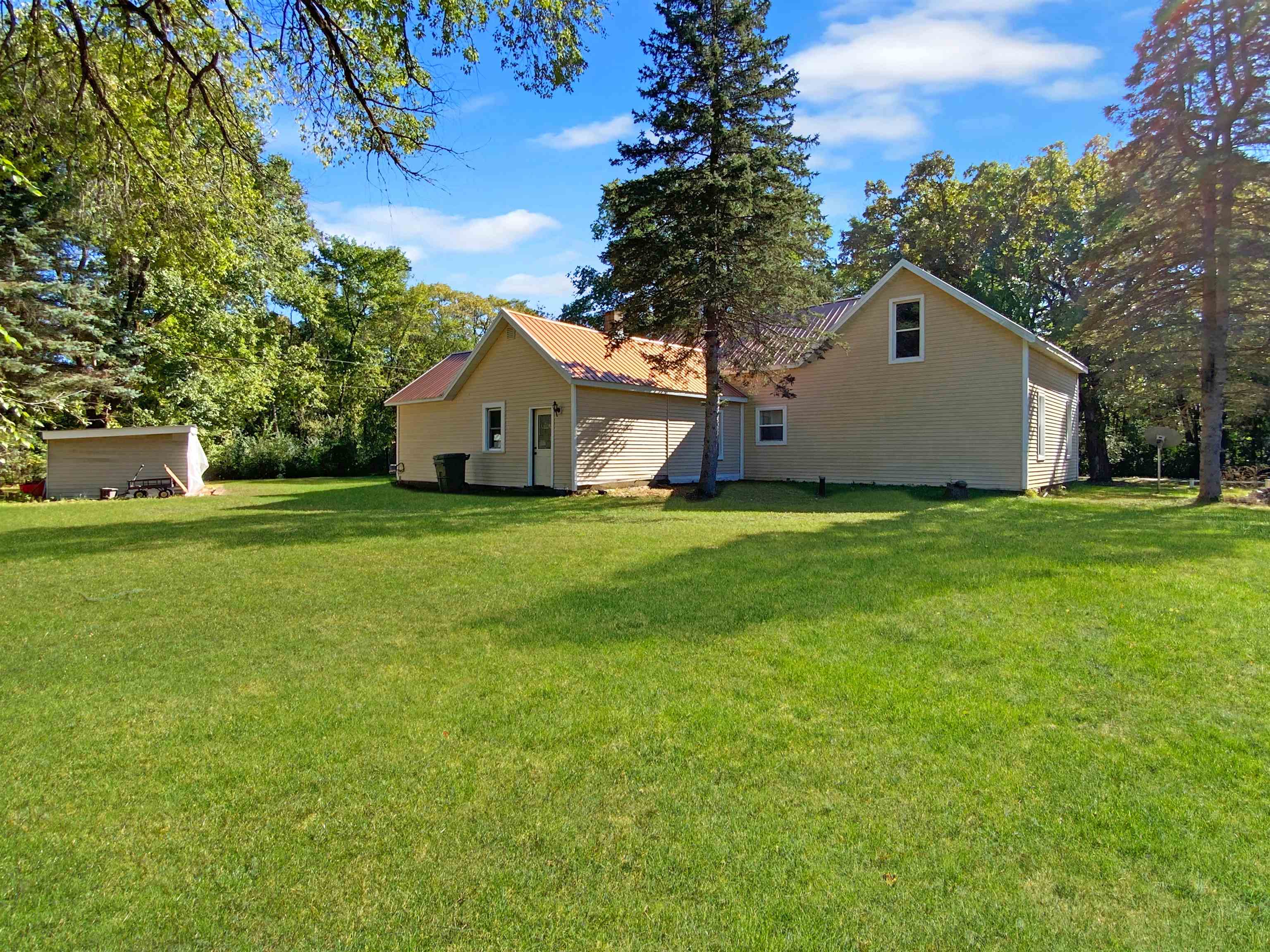 W11160 Apache Road Plainfield, WI 54966 - Photo 29 of 44