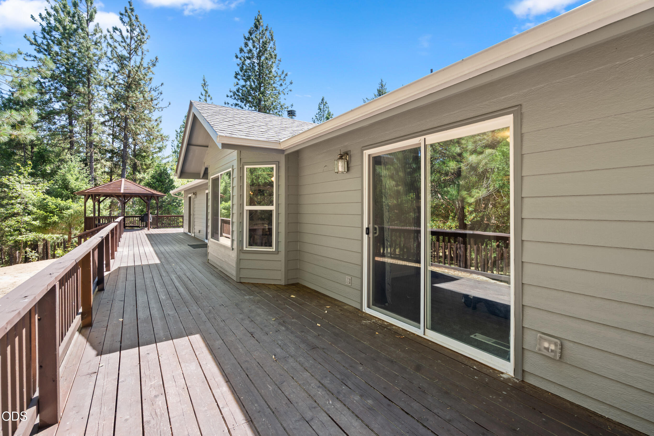 1281 North Pinnon Road Grants Pass, OR 97526 - Photo 32 of 55