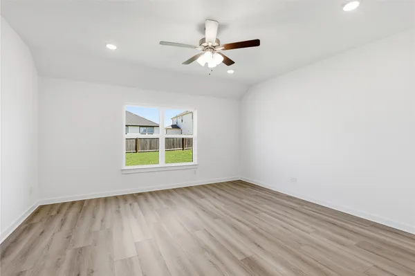 $279,990 | 261 Seattle Slew Drive, Jarrell, TX 76537
