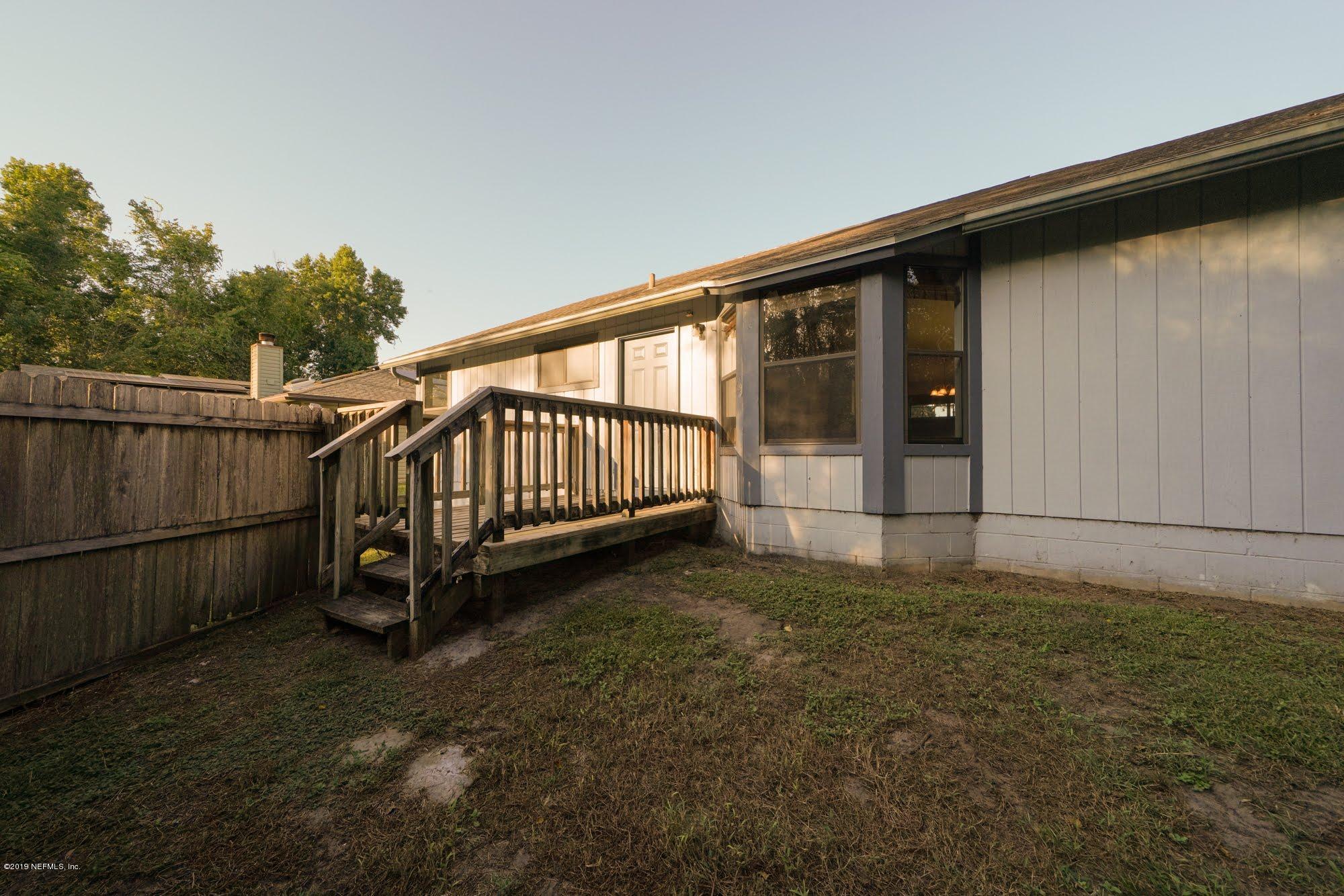2148 Rothbury Drive Jacksonville, FL 32221 - Photo 29 of 36 a view of a backyard