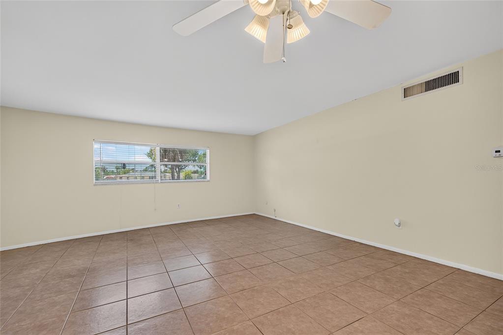 245 Center Road, Unit 109 Venice, FL 34285 - Photo 13 of 48 Gallery Image 13