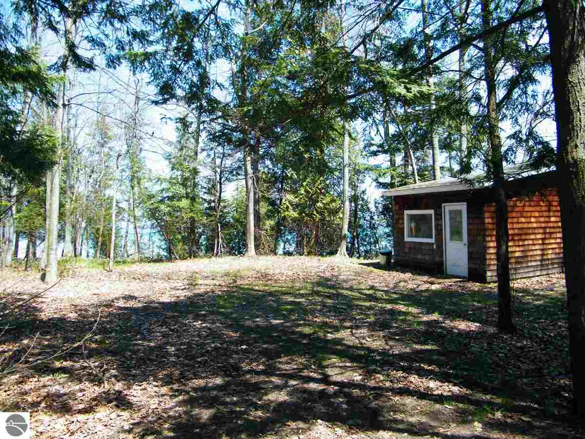4362 North Omena Point Road Omena, MI 49674 - Photo 36 of 39 1784650-35.JPG