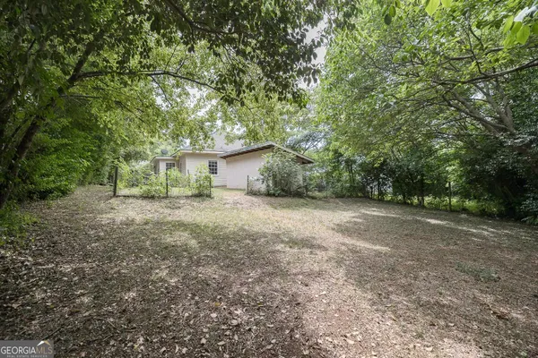a view of a house with a outdoor space