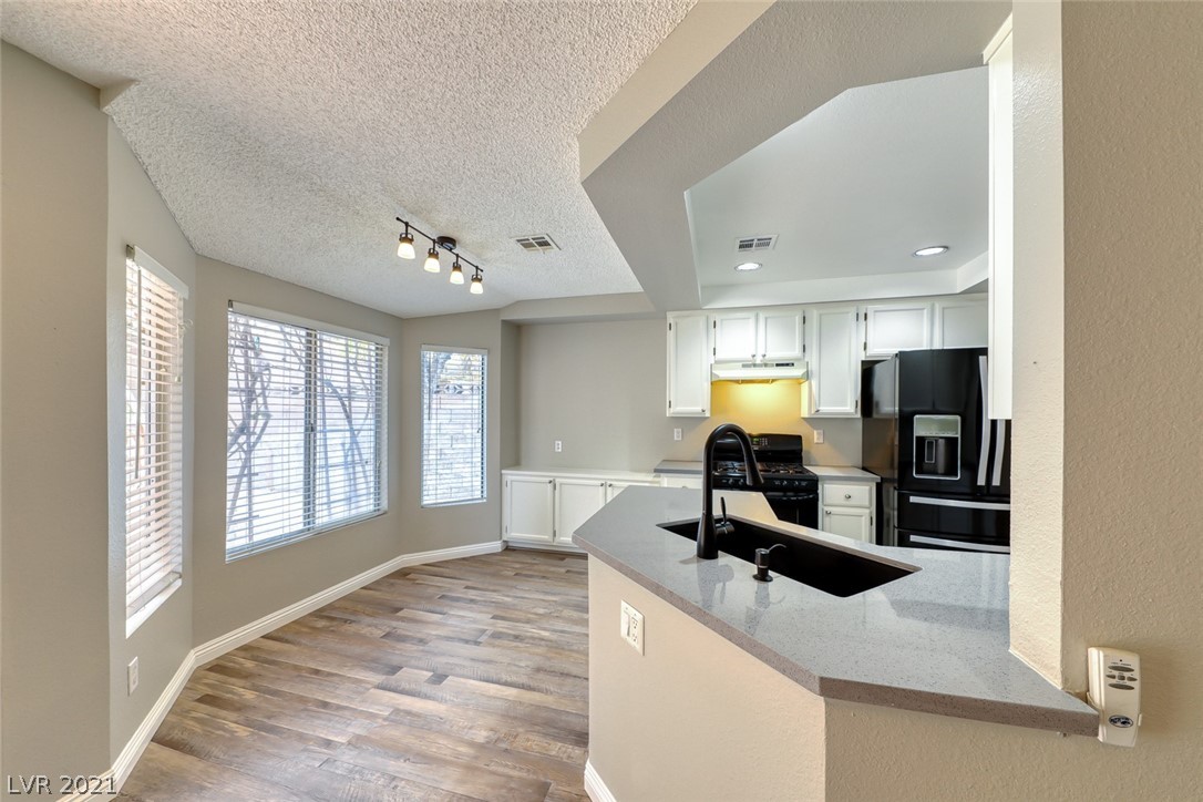 1423 Pathfinder Road Henderson, NV 89014 - Photo 17 of 46