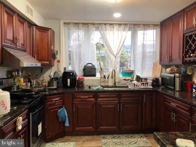 3137 Birch Road Philadelphia, PA 19154 - Photo 3 of 19 Kitchen
