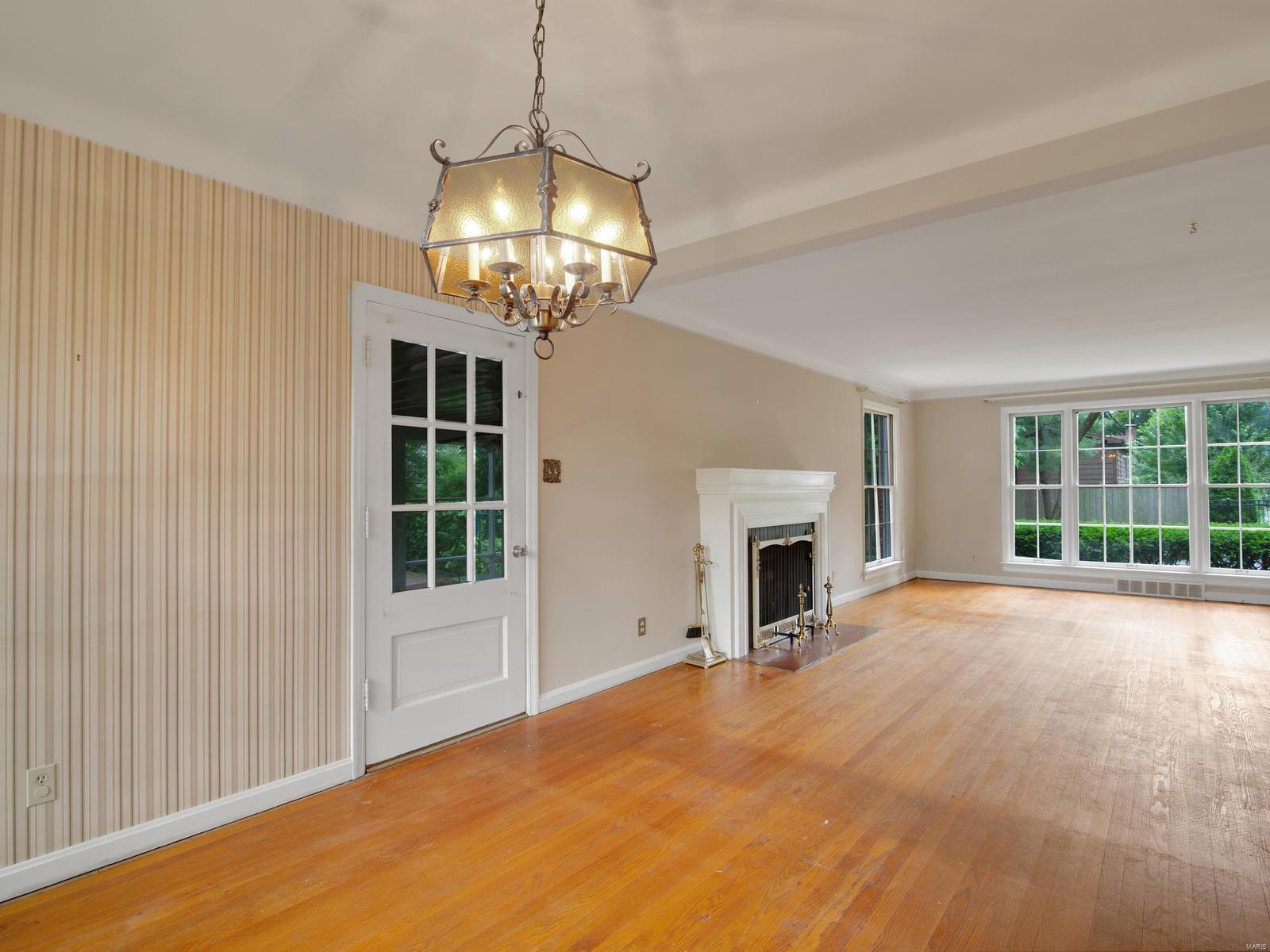 445 North Berry Road St. Louis, MO 63122 - Photo 8 of 43 Gallery Image 8